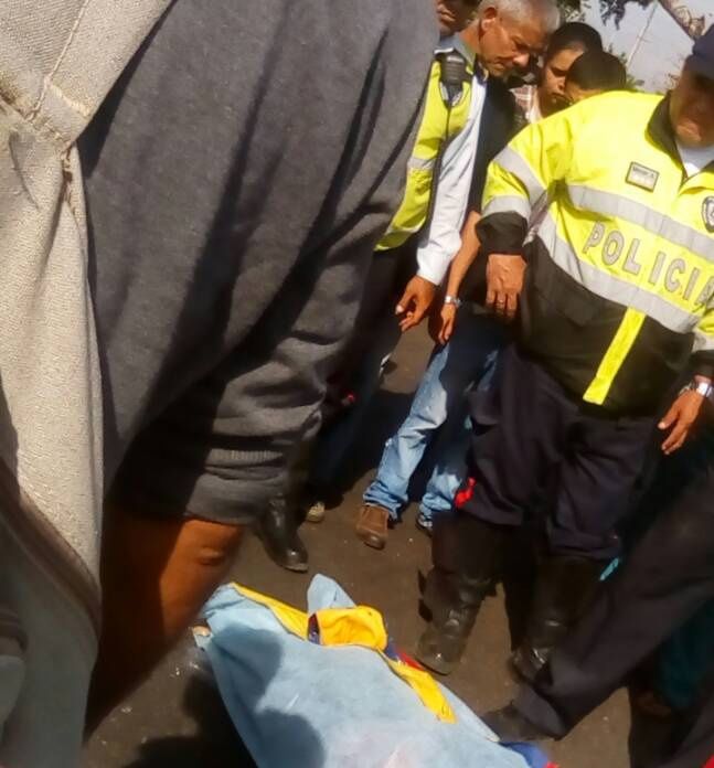 ¡ÚLTIMO MINUTO! Muere estudiante en URBE tras ser arrollado por una camioneta (FOTOS)