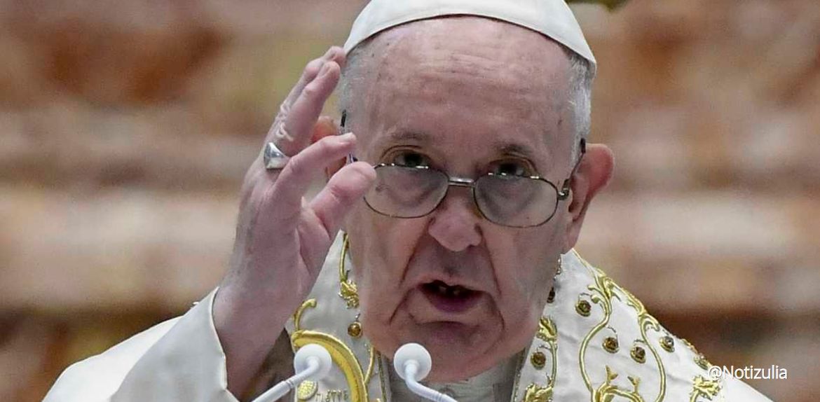 Papa Francisco afirmó que en Ucrania se repite la historia del «exterminio judío»