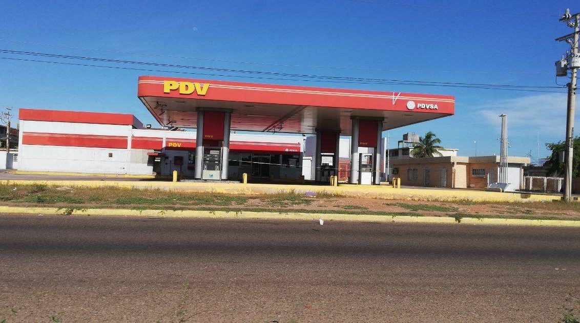 Denuncian que falta de gandolas afecta distribución de gasolina en el estado Zulia