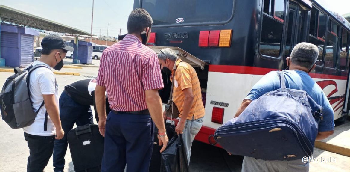 Gremio transporte pide que las tarifas quede anclada al precio del dólar