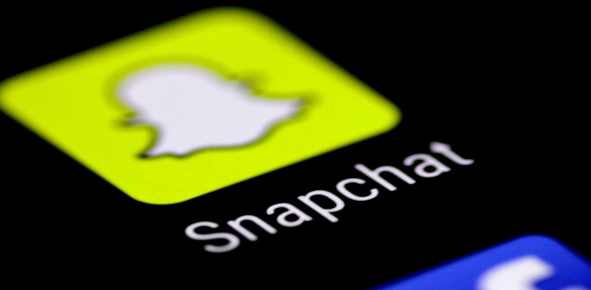 Las acciones de Snapchat caen más del 40% en Wall Street