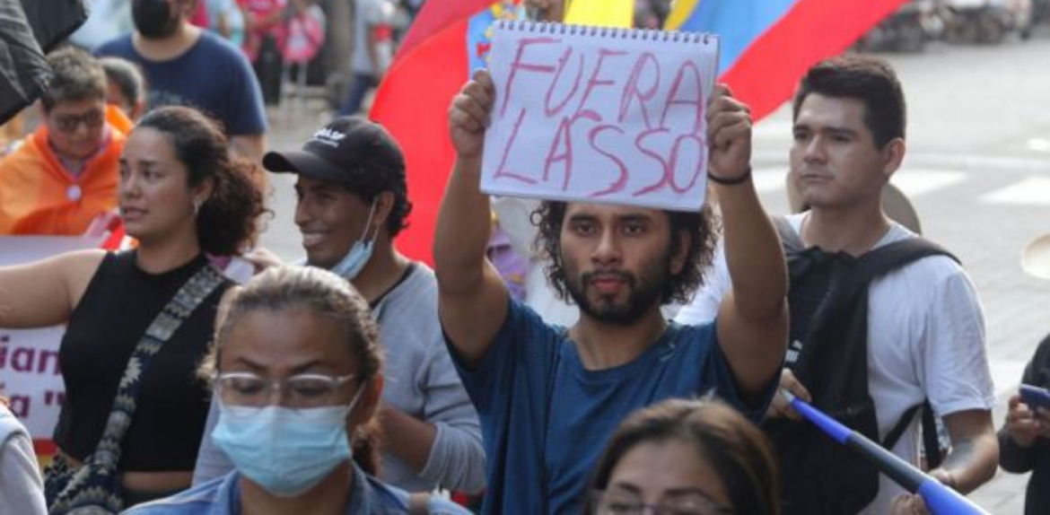 “La Democracia en Ecuador está en serio Riesgo”.