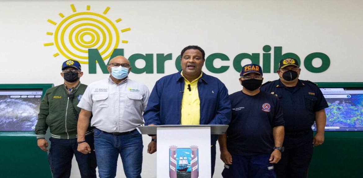 Alcalde Rafael Ramírez: “Maracaibo cuenta con plan preventivo para que continúe la ciudad en calma” ante la llegada del ciclón