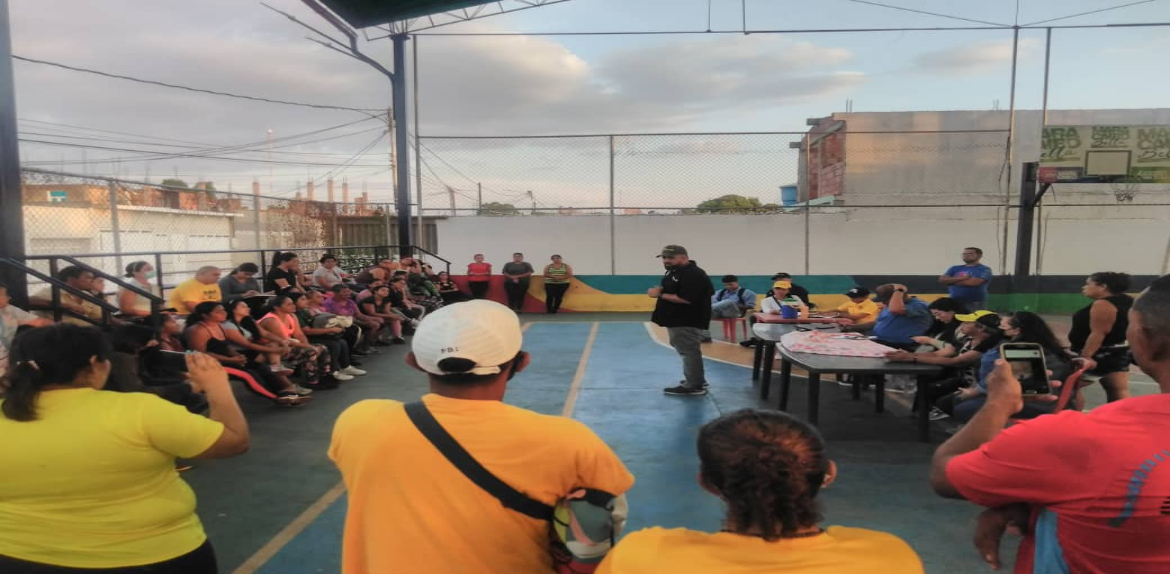 Representantes de la Alcaldia de Maracaibo, realizaron Asamblea de ciudadanos en la Urbanización La Chamarreta