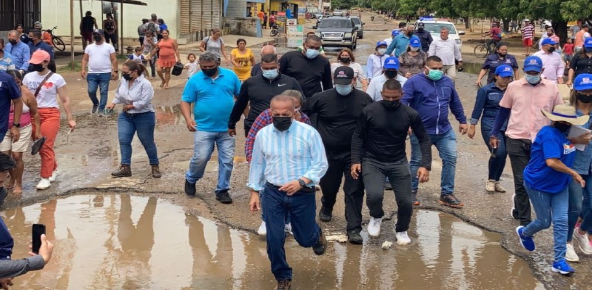 Gobernador continúa la recuperación de corredores viales en el Zulia