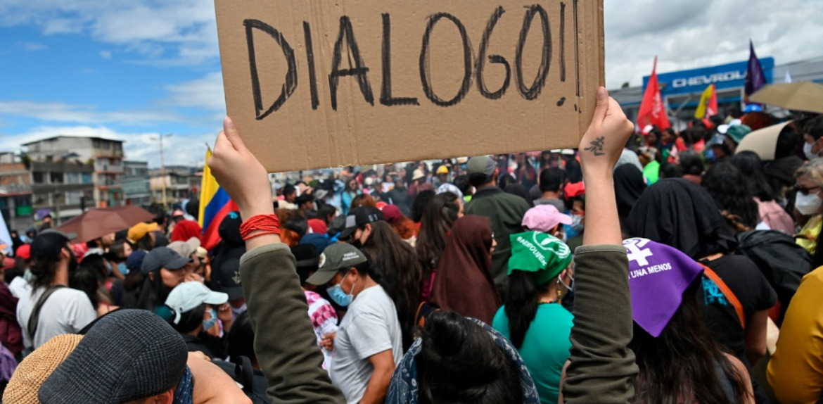 Gobierno y Movimiento Indígena ecuatoriano, firman acuerdo y ponen fin a las protestas.  