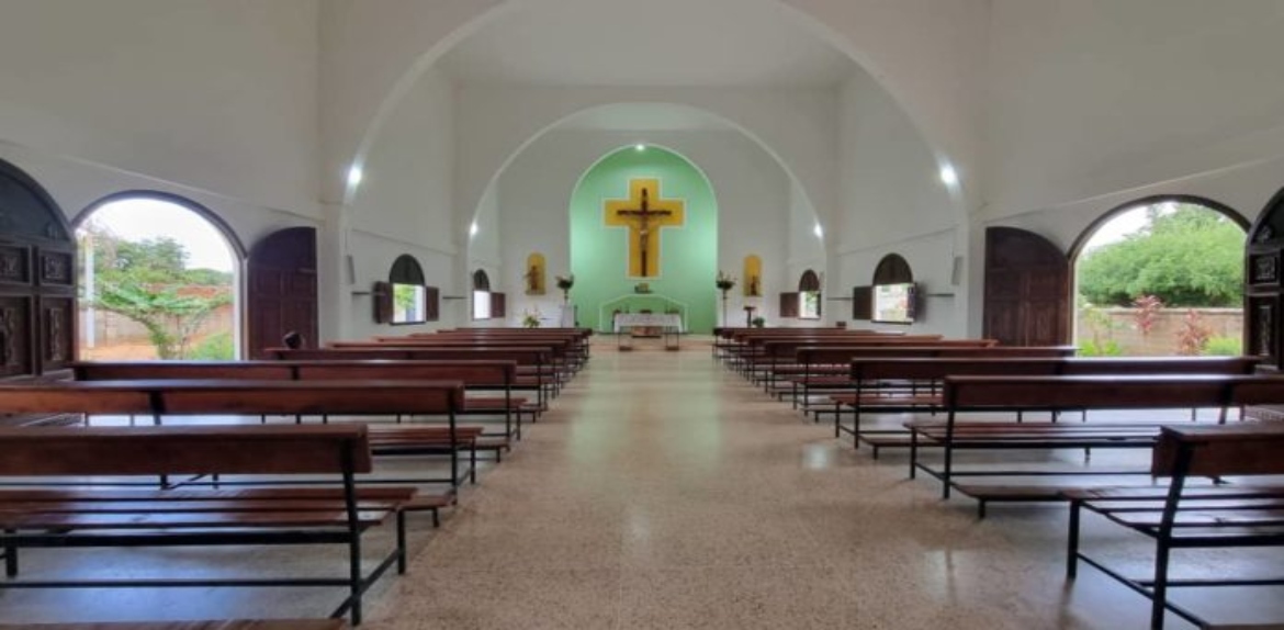 Misión Venezuela Bella rehabilita iglesia en el Zulia