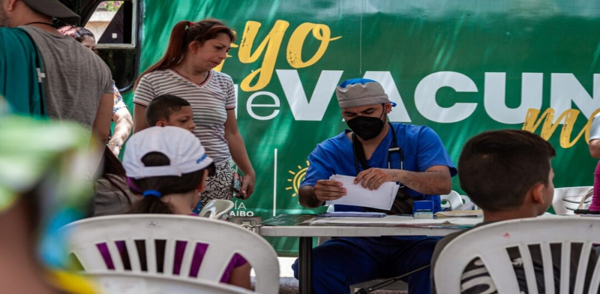 Alcaldía de Maracaibo lleva vacunación casa a casa en la parroquia Idelfonso Vásquez