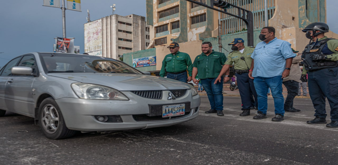 Alcalde Ramírez Colina promueve campaña “Seguro y Consciente”  supervisando los puntos de control vial en la ciudad
