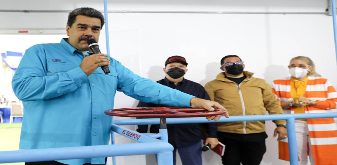 Maduro ordenó cobertura del servicio de agua al 95% al 31 de diciembre