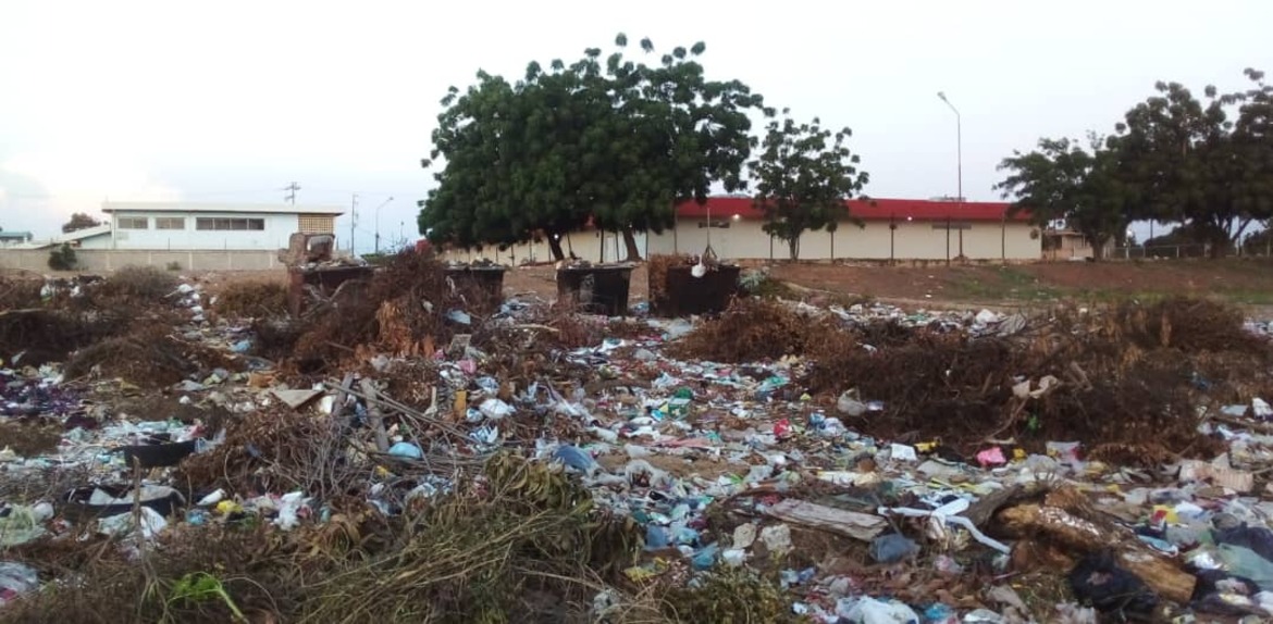 Comunidad |Autoridades marabinas, deben extremar medidas para evitar aglomeración de basura en espacios públicos