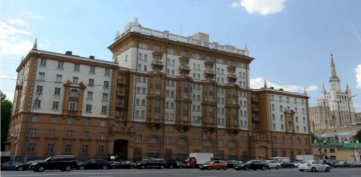 Embajada de Estados Unidos en Rusia, pide a sus ciudadanos abandonar el país