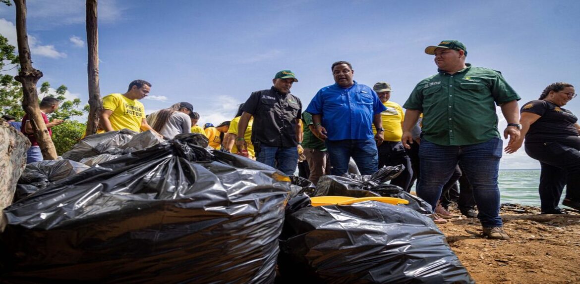 600 Toneladas de desechos Sólidos fueron recolectados, por motivo del “Día Mundial de las Playas”
