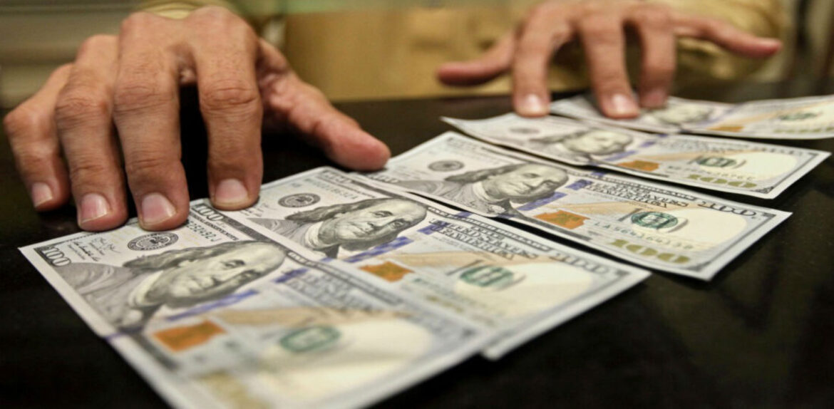 Bolívar se devalúa 16 % frente al dólar BCV en un mes