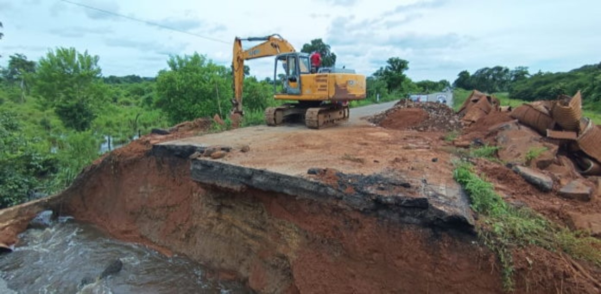 Inicia reparación en rotura del tramo Falcón-Zulia en El Mecocal