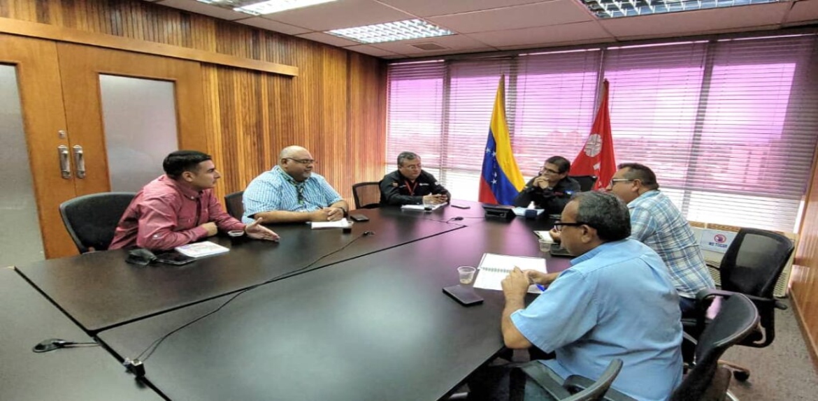 ICLAM y PDVSA ampliarán monitoreo de análisis científicos en Lago de Maracaibo