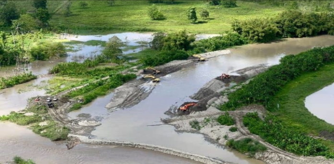 Trabajan para restituir muro de contención del Río Catatumbo