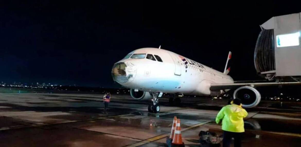 Momentos de pánico vivieron pasajeros del vuelo de Latam