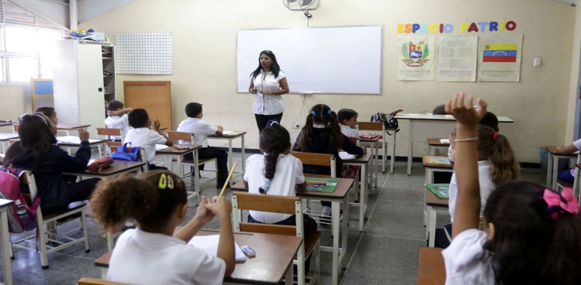 Aseguran que el sistema educativo venezolano tiene un «déficit» de 250 mil docentes
