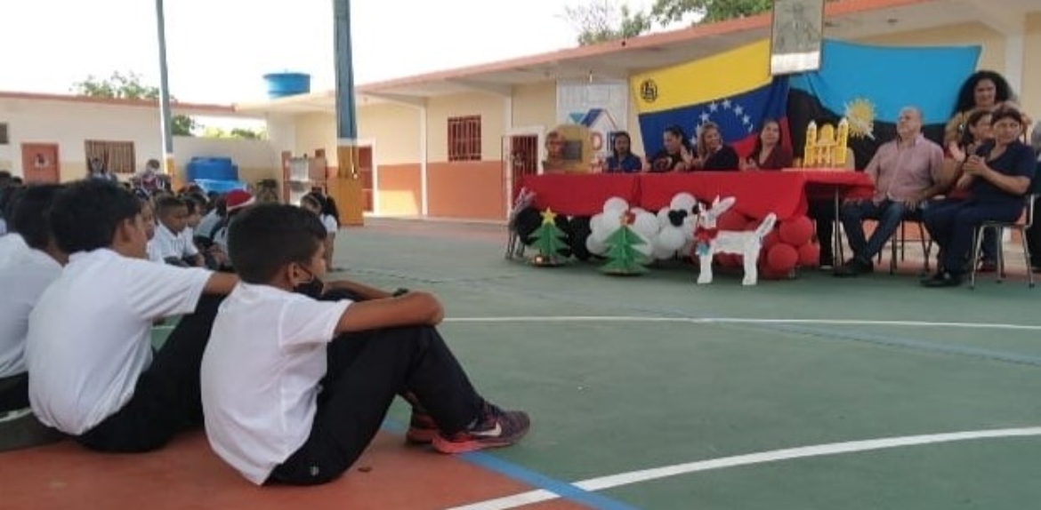 Recuperada en Maracaibo escuela por las Bricomiles con el 1×10