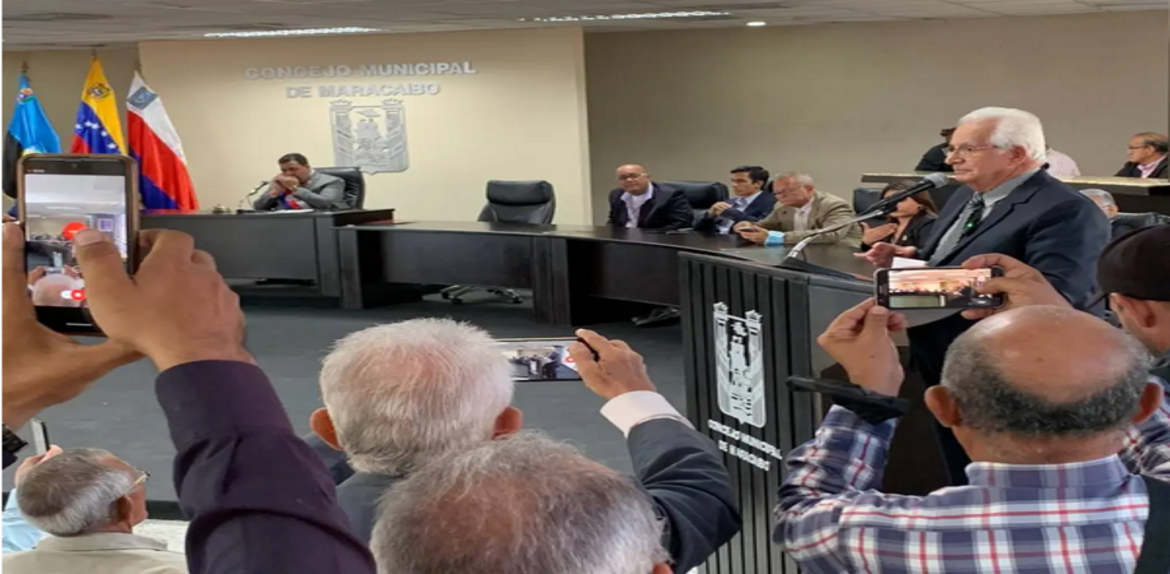 Concejo Municipal de Maracaibo confirió reconocimiento especial a Periodistas Zulianos, fundadores del CNP