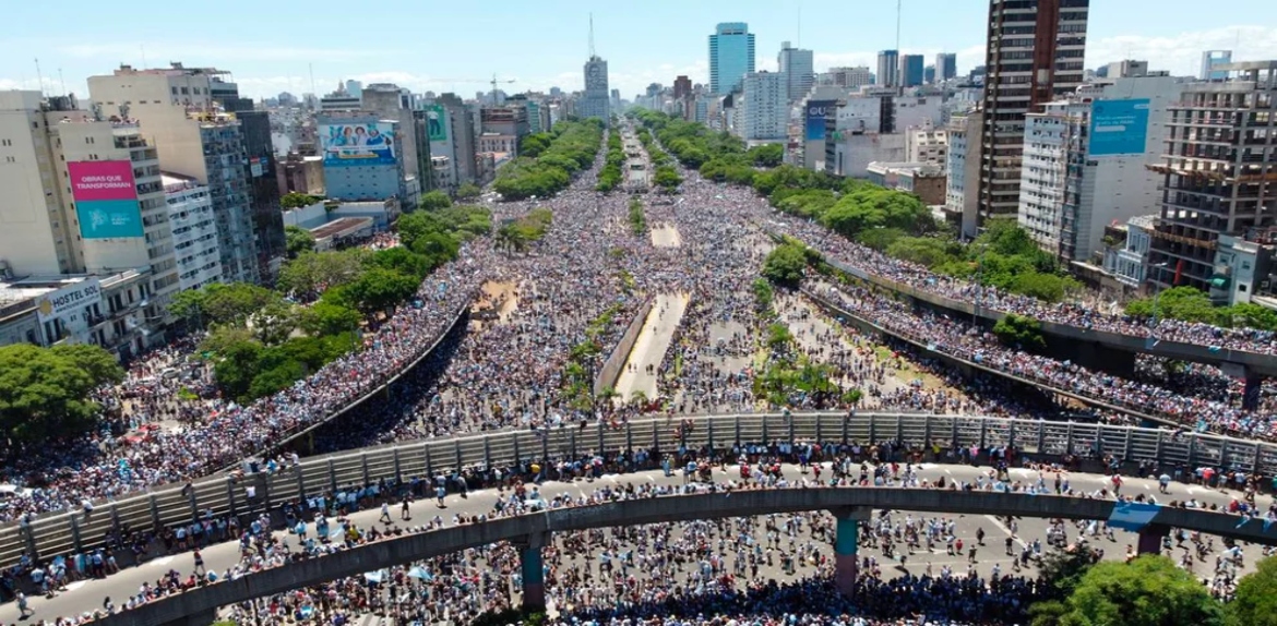 Más de 4 millones de personas salieron a las calles de Buenos Aires para festejar el título de la Argentina