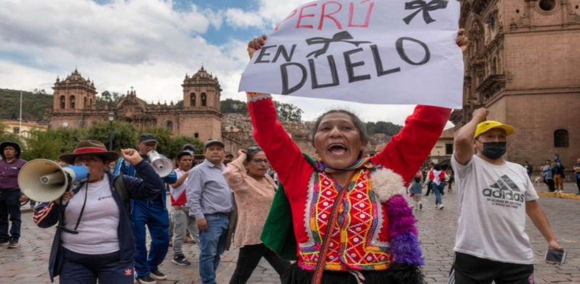 Fiscalía de Perú abre investigación a Dina Boluarte por genocidio