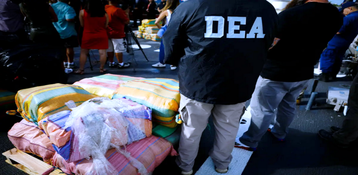 España incauta 4.500 kilos de cocaína en un barco procedente de Colombia
