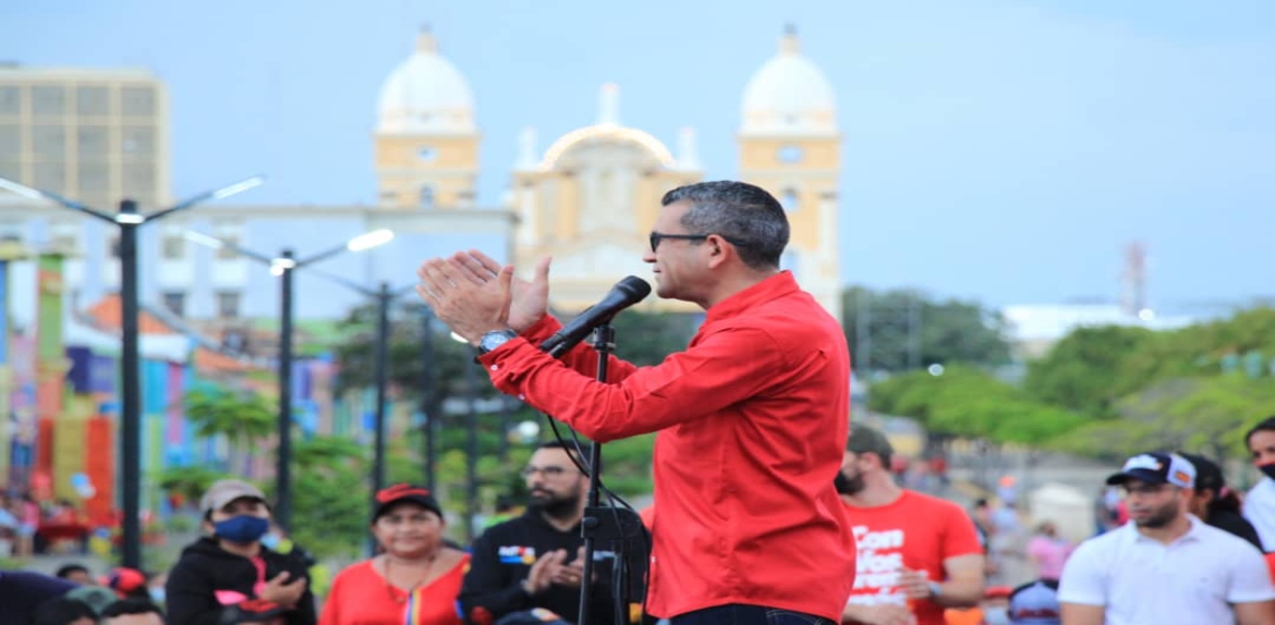 Willy Casanova continuará siendo el enlace del PSUV en Maracaibo
