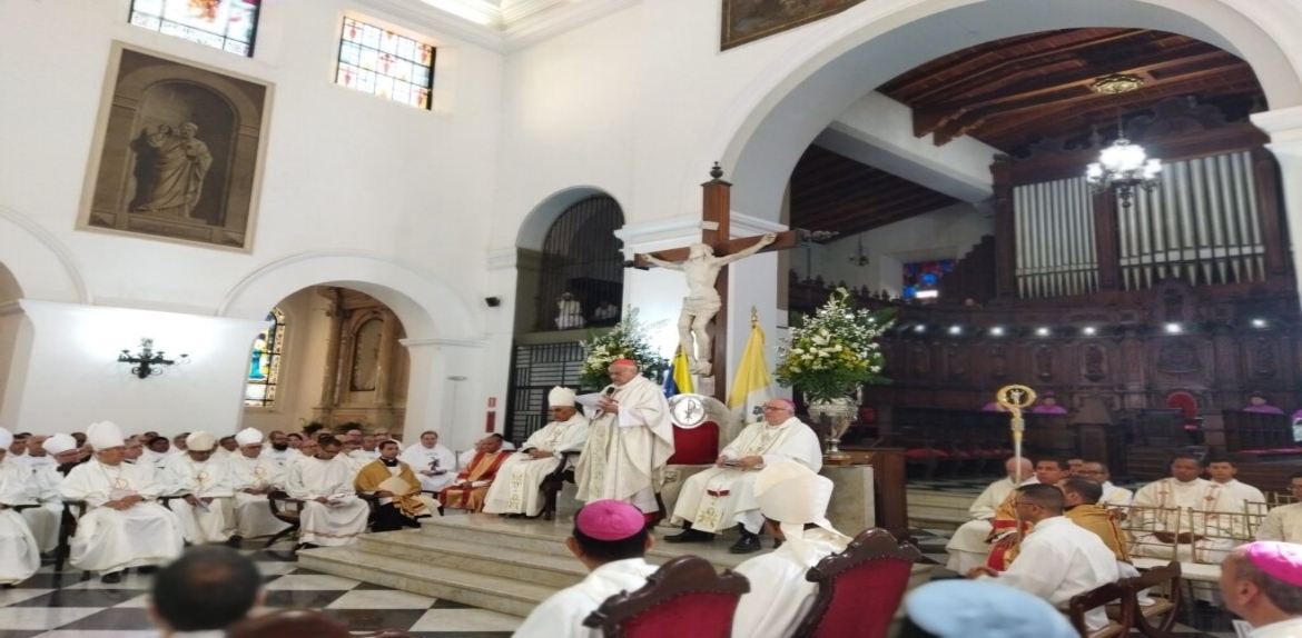 Cardenal Baltazar Porras asume como arzobispo de Caracas