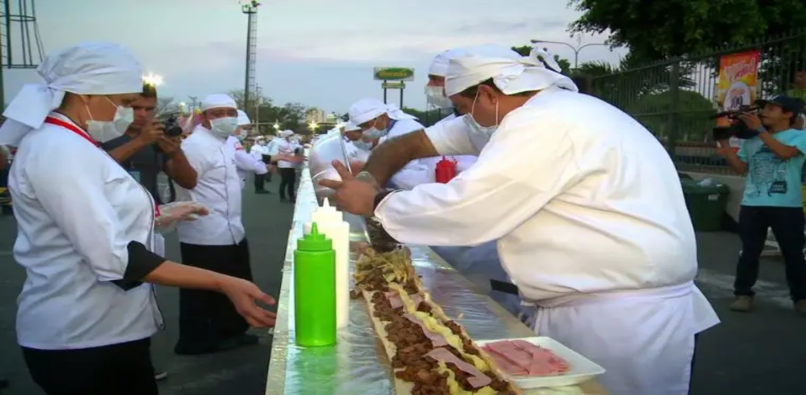 Barquisimeto busca romper récord Guinness con el pepito más grande del mundo