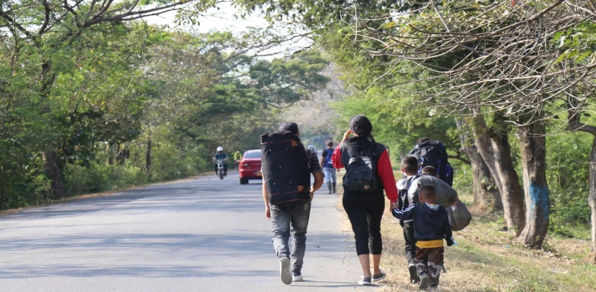 Casi la mitad de venezolanos que transitan por frontera de Táchira son niños y adolescentes