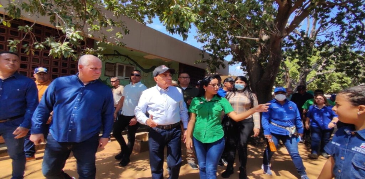 Gobernador Rosales inspecciona instalaciones del Parque Zoológico de Maracaibo