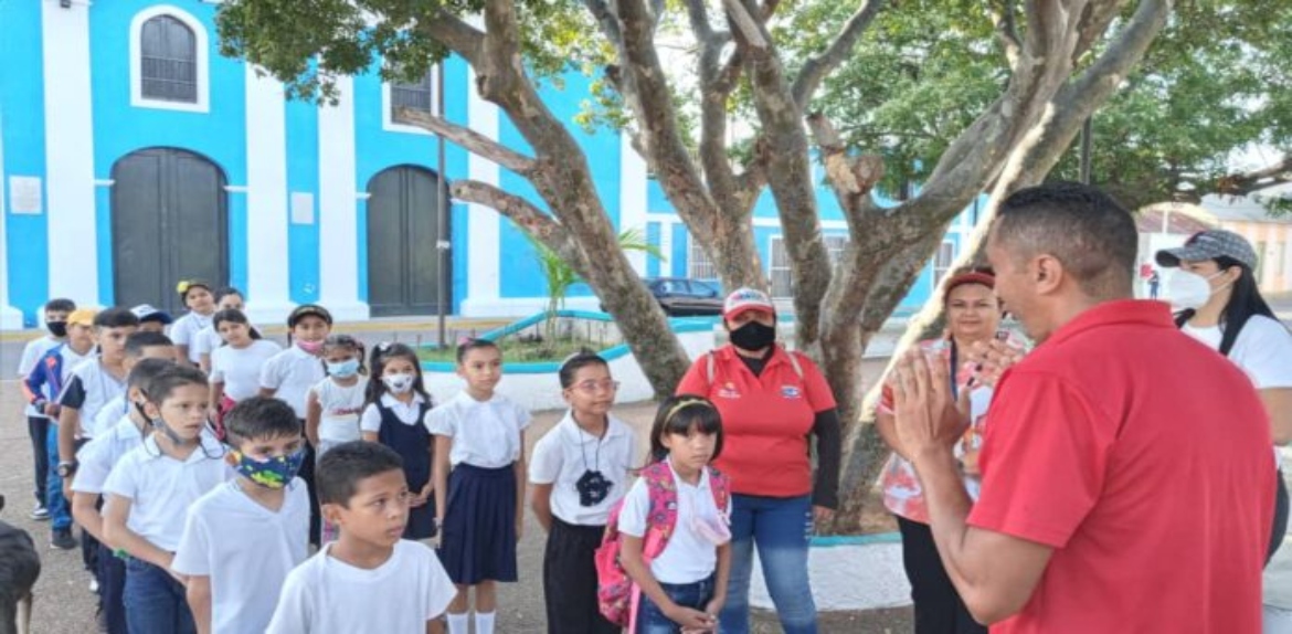 Escuelas participan en proyectos productivos en el municipio Miranda