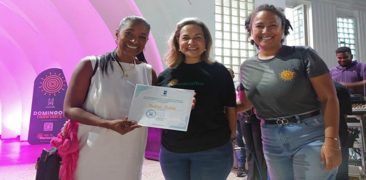 Alcaldía de Maracaibo homenajeó a la maestra Yadira Ardila en el marco del Mes de la Danza