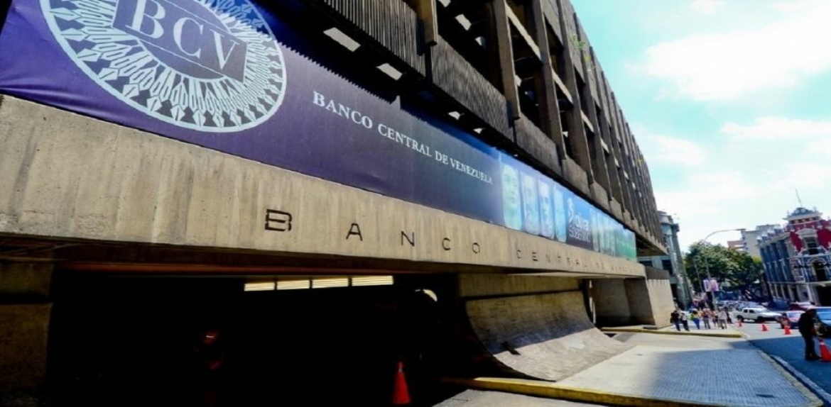 BCV vende US$73 millones a la Banca para contener al dólar paralelo en Semana Santa