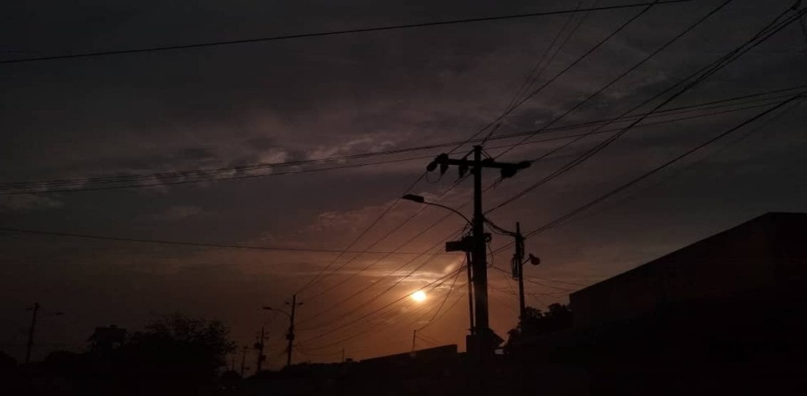 Reportan horas sin luz en zonas del Zulia y varios estados del país