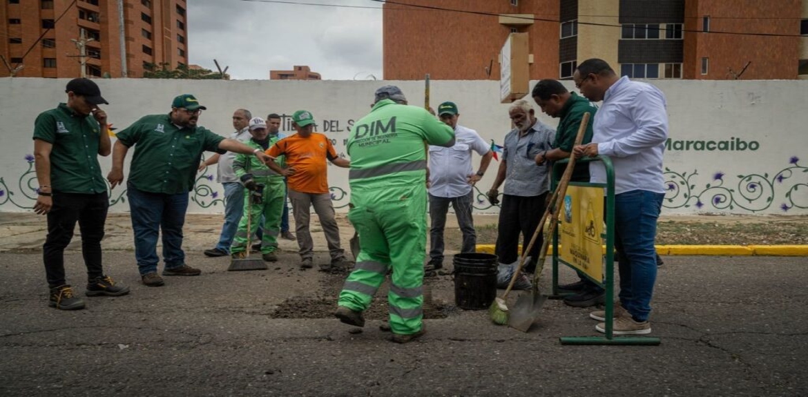 ‘Plan de los Mil Huecos’ refuerza la vialidad en Maracaibo