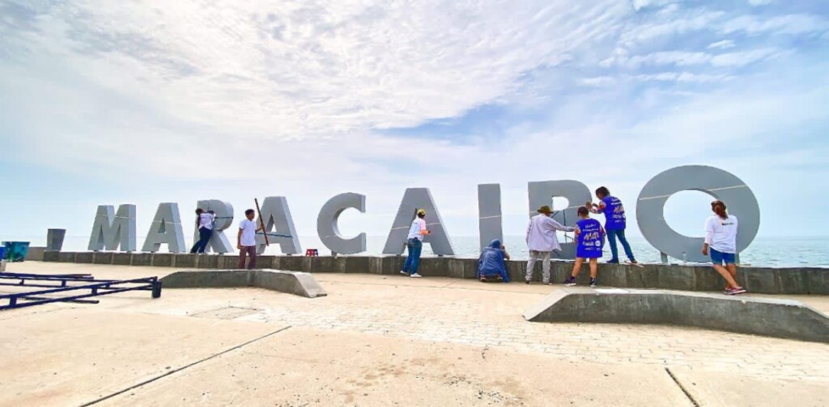 En la Vereda del Lago: El arte y la cultura comienzan a lucirse en las letras “Maracaibo” del parque