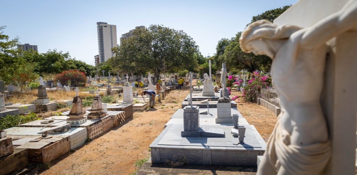 Cementerios de Maracaibo brindan atención especial a visitantes por el Día de las Madres