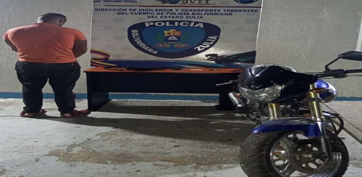 Arrestan a un motorizado que robaba en la vía al aeropuerto La Chinita
