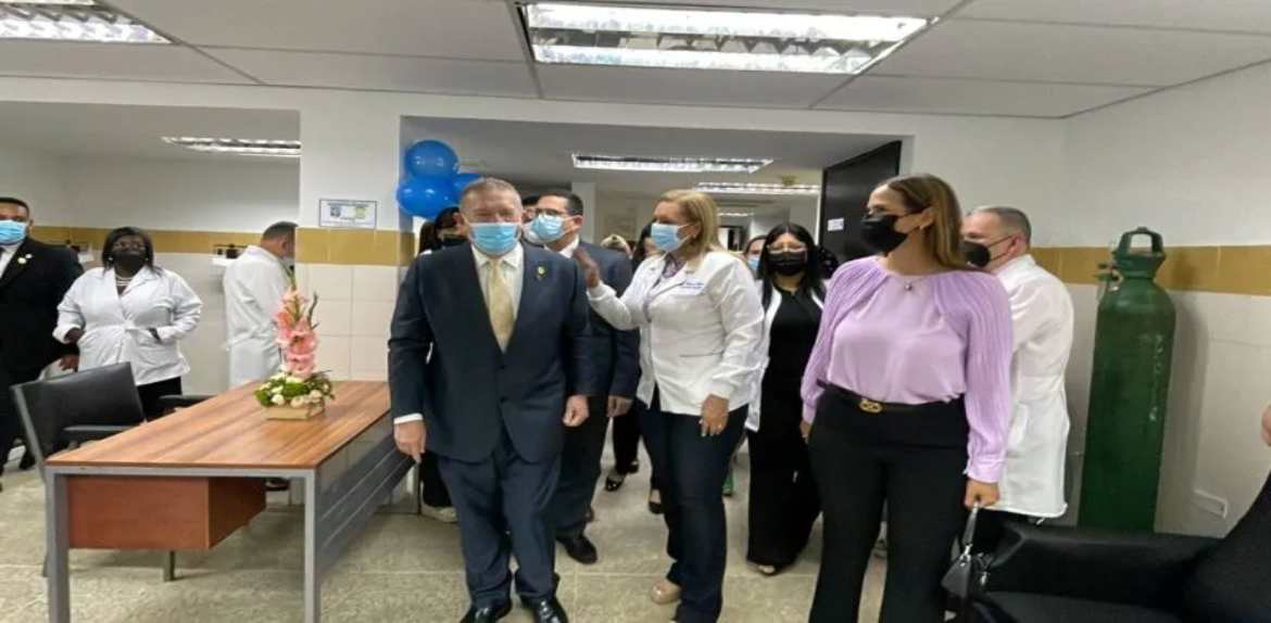 Gobernación del Zulia y Facultad de Medicina reinauguran Unidad de Cuidados Respiratorios y Áreas Docentes del General del Sur