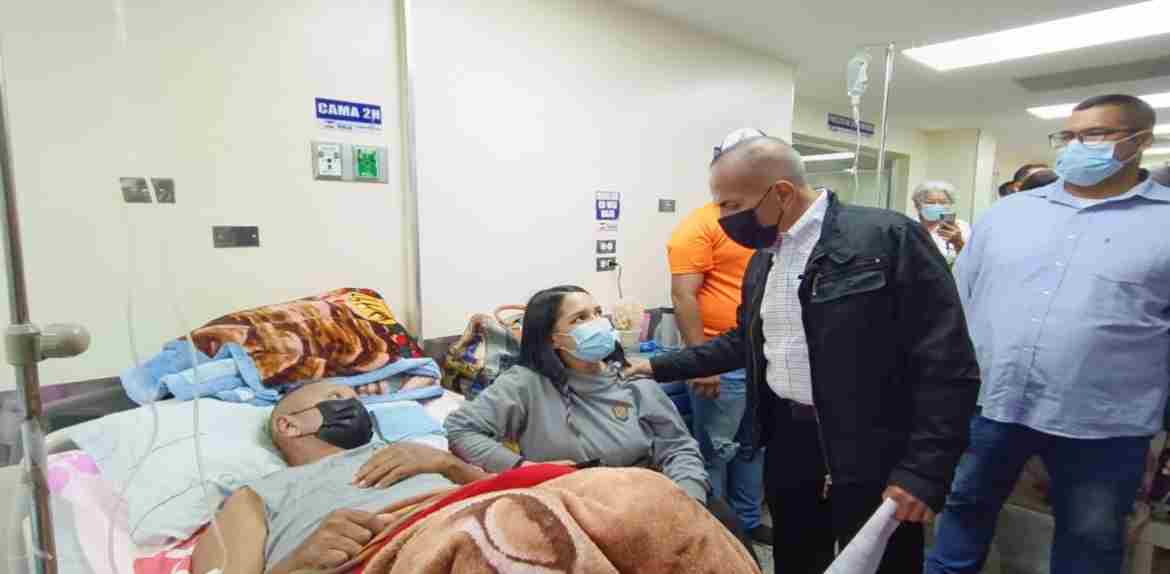Gobernador Rosales realiza inspección sorpresa al Hospital de Cabimas