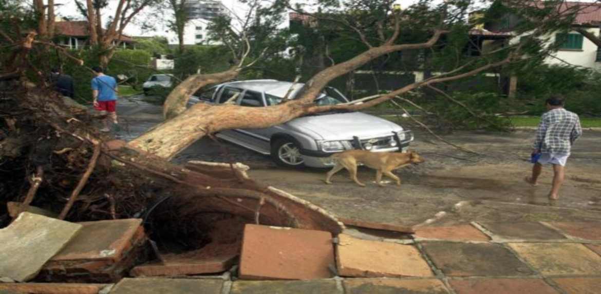 11 muertos y 15 desaparecidos por el paso de un ciclón por el sur de Brasil