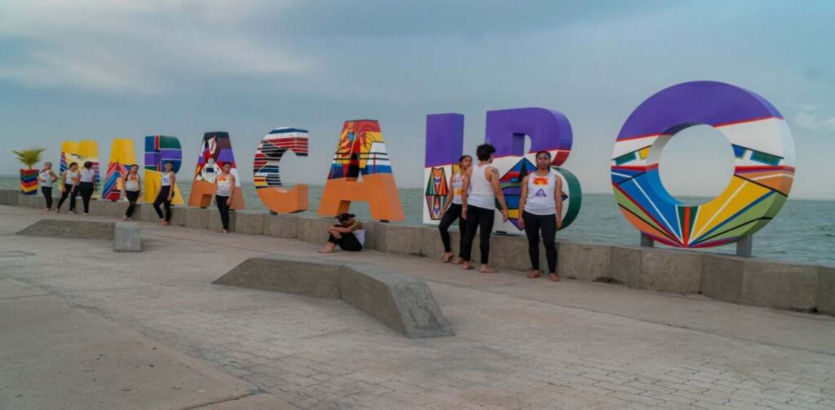 El nuevo arte de las letras corpóreas de Maracaibo en Vereda del Lago