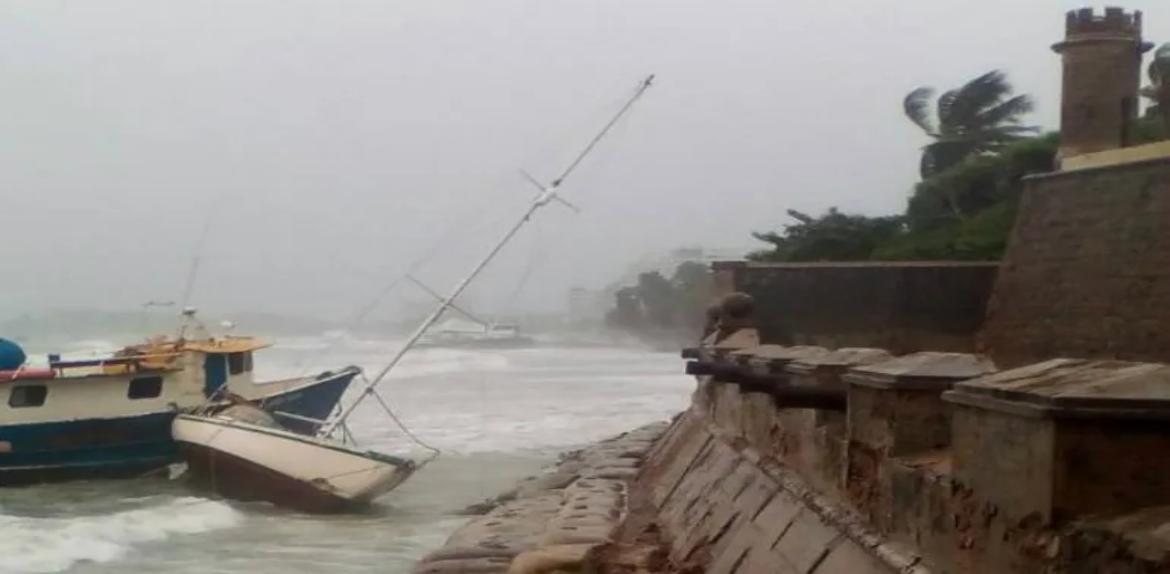Tormenta Bret llegará el viernes al norte de las costas venezolanas con olas de 2,5 metros de altura