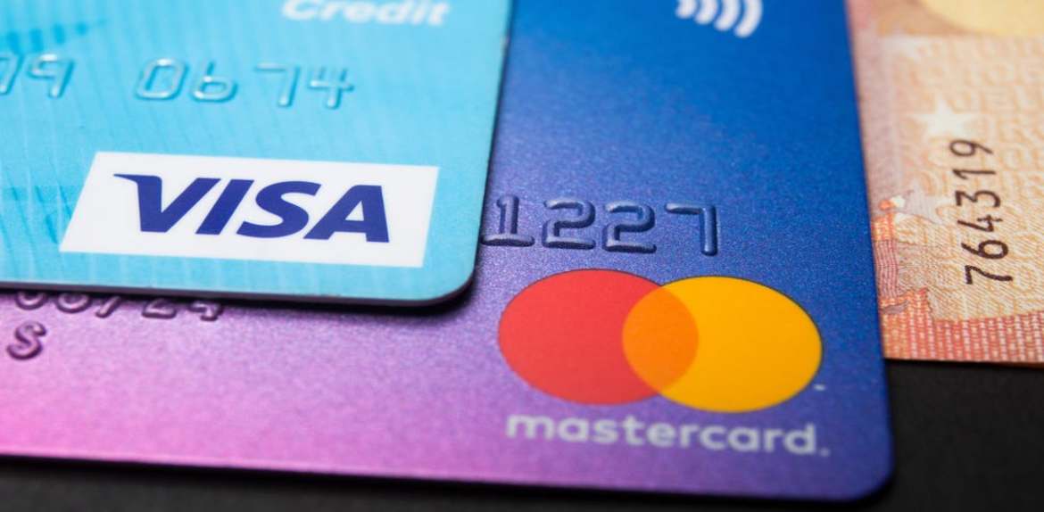 El rotundo cambio de las tarjetas de crédito y débito