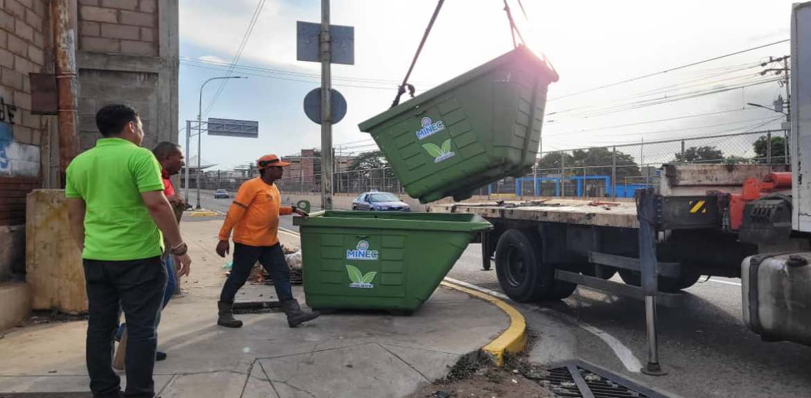 Gobierno nacional envía al Zulia equipos y maquinarias para optimizar recolección de desechos sólidos