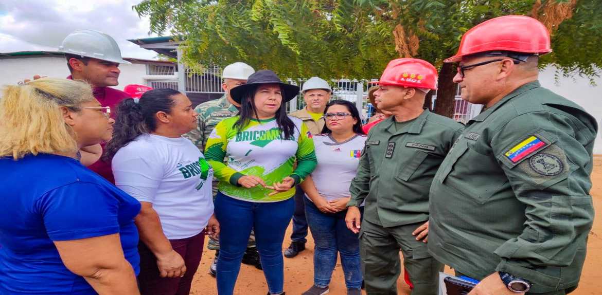 Zulia suma 255 escuelas recuperadas con las Bricomiles