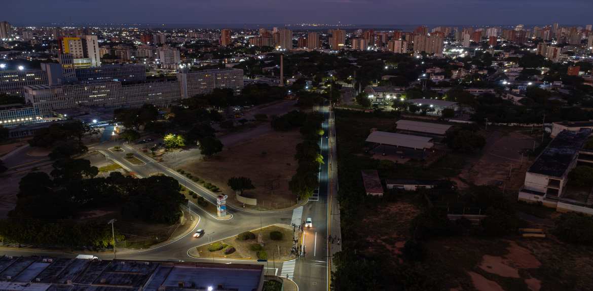 Alcaldía de Maracaibo entregó recuperada y rehabilitada la calle 66 del Hospital Universitario